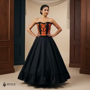 Traditional Mexican Embroidered Corset & Black Skirt Set – Handmade Floral Dress